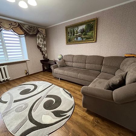 Апартаменти Біля Софіївки Umanʼ Exteriér fotografie